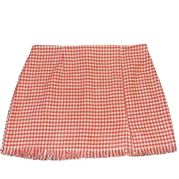 SHEIN Houndstooth Raw Hem Mini Skirt - Picture 2 of 10